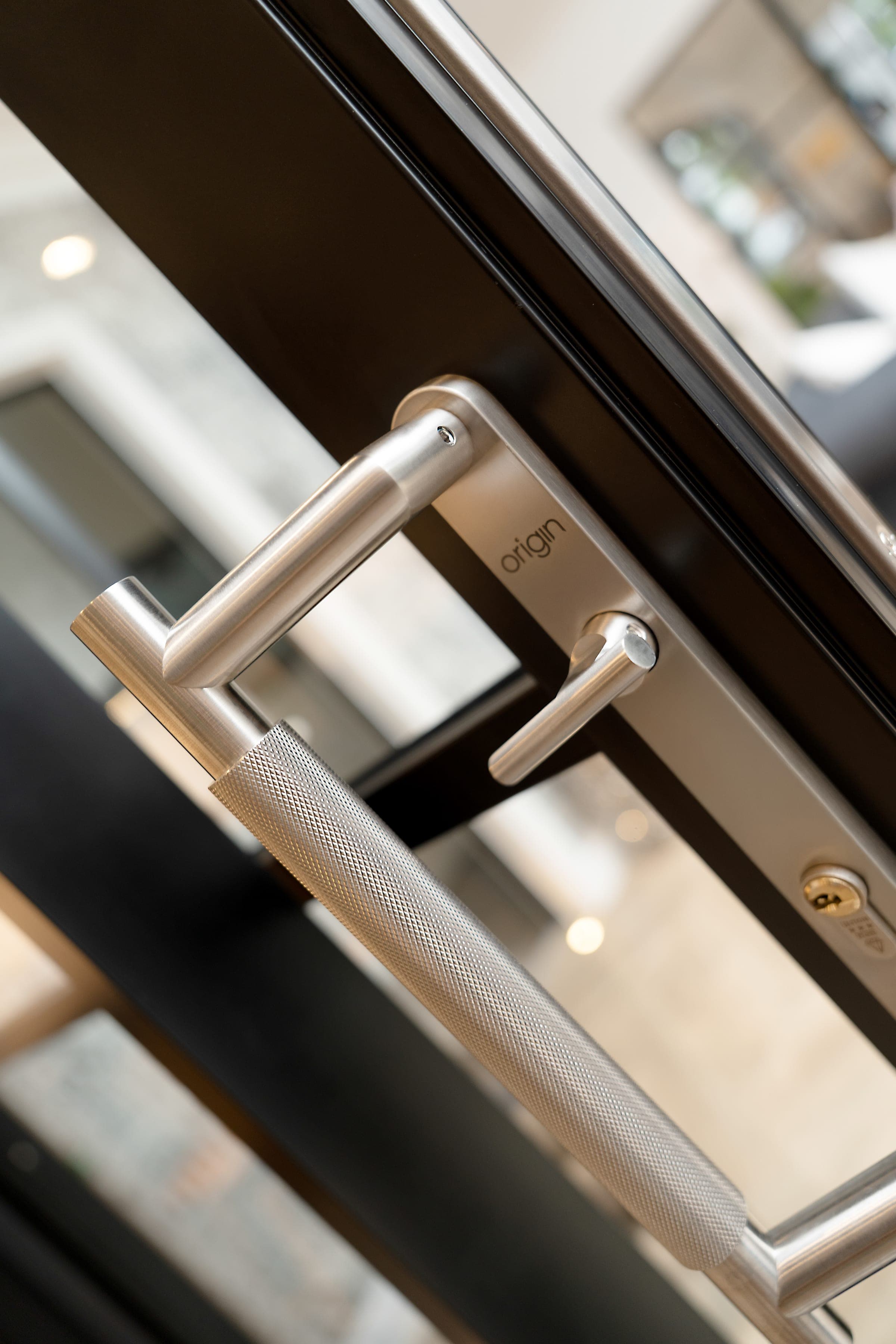 Origin OS-29+ Signature Knurled handle alternate view showing finish detail